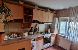 Apartament 3 camere, 80 mp, decomandat, zona George Enescu