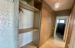 Apartament 3 camere, 76 mp, parcare, zona Centrala