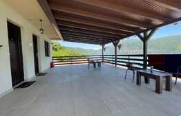 Pensiune 360 mp utili, teren 600 mp, Dubova