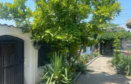  Casă deosebită, 133 mp utili, curte 281 mp, zona hotel Ambasador