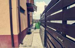 Casa 103 mp utili, teren 253 mp, zona Damila-Capsunarie