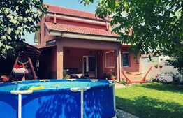 Casa cocheta, 132 mp utili, 493 mp teren, Malu Mare