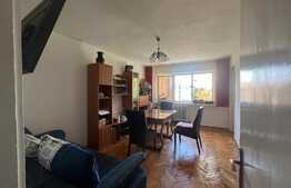 Apartament 4 camere, 75.9 mp, etaj intermediar, zona Spital, 1 Mai