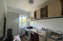 Apartament 4 camere, 75.9 mp, etaj intermediar, zona Spital, 1 Mai