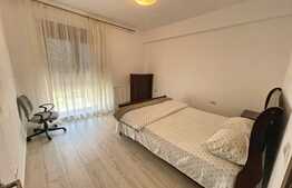 Apartament 3 camere, 76 mp, centrala termica, parcare, zona Centrala