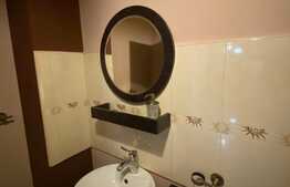 Salon infrumusetare, spatiu comercial, 90 mp, zona Piata Centrala 