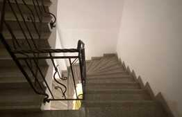 Salon infrumusetare, spatiu comercial, 90 mp, zona Piata Centrala 