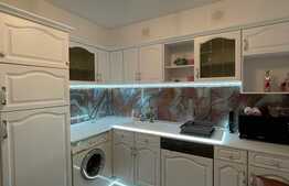 Apartament de 3 camere, 69 mp, etaj intermediar, zona Centrala