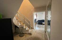  Apartament 4 camere, 150 mp totali, pe 2 niveluri, terasa, Ultracentral