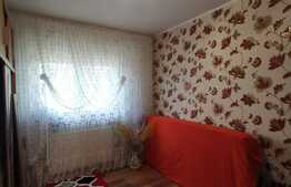 Ocazie! Apartament 3 camere, decomandat, etaj intermediar in Craiovita Noua