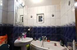 Ocazie! Apartament 3 camere, decomandat, etaj intermediar in Craiovita Noua