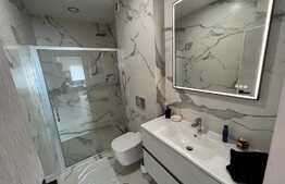 Bloc nou, apartament 3 camere, 2 bai, zona centrala 