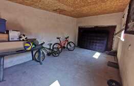  Casă individuală de 105 mp utili, 781 mp teren, terasa, strada Brestei