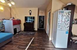 Casă de 165 mp, teren 252 mp, zona Cernele