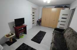 Apartament de 2 camere, 45 mp, parter, zona Spitalul Militar