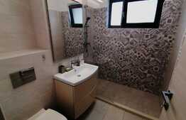 Apartament 3 camere, 104 mp, centrala termica, zona Centrala