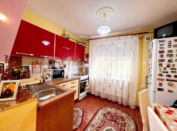 Apartament 3 camere semidecomandat 74 mp, Rovine | Poza5