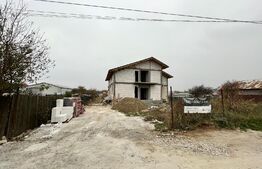 Casă duplex D + P + M, 264 mp utili, teren 697 mp, zona Șimnicul de Jos