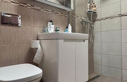 Apartament 2 camere, 75 mp, decomandat, zona Centrala