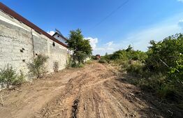 Teren intravilan 614 mp, toate utilitățile, cartier Pelendava