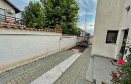 Casa 3 camere, centrala termica, curte cu foisor, alee privata, zona Damila