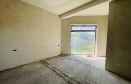 Casă individuală cu 6 camere, 250 mp și 664 mp teren, Cârcea