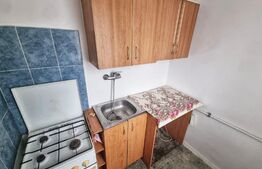 Apartament 4 camere, etaj intermediar, zona Craiovita Noua(Racheta)