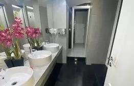 Cladire 1000 mp, parcare privata, zona Spitalului Judetean de Urgenta