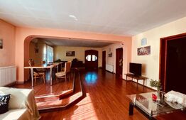 Casă 300 mp utili, cu 800 mp teren, zona Bariera Vâlcii