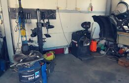 Service auto si spalatorie, cu 756 mp teren intravilan, Malu Mare!