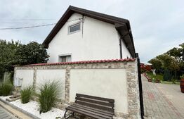 Casă pe parter de 95 mp utili, curte mare de 1.300 mp, Cârcea