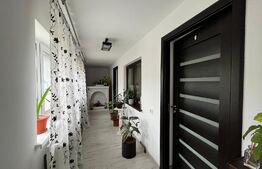 Casă pe parter de 95 mp utili, curte mare de 1.300 mp, Cârcea