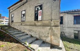 Casă boierească, 409 mp desfășurați, 1600 mp teren, Central