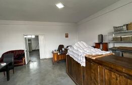 Casa de 543 mp utili, cu spatiu comercial la parter, Simnicu de Sus