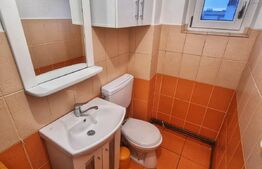 Apartament 3 camere, 79 mp, Zona Liceul de Chimie