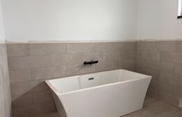 Casă de 100 mp, teren 243 mp,cu terasă,zona Damilla