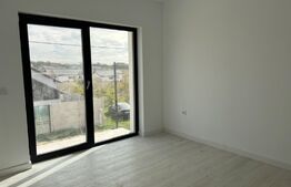 Casă de 100 mp, teren 243 mp,cu terasă,zona Damilla