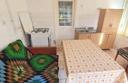 Casă de vanzare , 3 camere , 100 mp, zona Mulatău