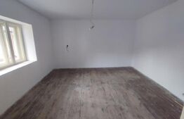 Casă 2 camere , zona centrală