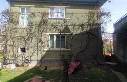 Casa 5 camere , garaj , zona centrala .