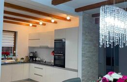 Casa eleganta cu 5 dormitoare, living, 2 bucatarii si 3 bai