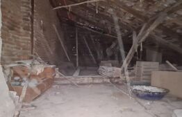 Casă zonă centrală,100 mp utili,garaj, cu teren  800 mp