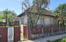 Vand Casa Fizesu Gherli cu teren de 39 ari