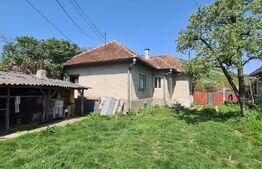 Vand Casa Fizesu Gherli cu teren de 39 ari
