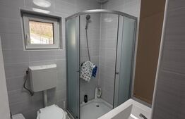 Casă de vânzare,  zonă deosebită , teren generos,Sălișca