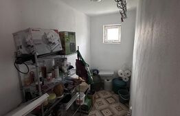 Casă de vânzare,  zonă deosebită , teren generos,Sălișca