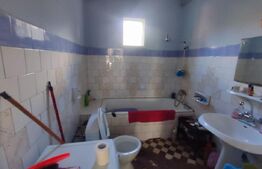 Casă 3 niveluri 240 mp, curte generoasă +garaj