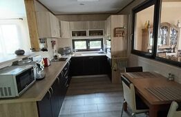 CASĂ + TEREN DE 1500 mp - DOTATĂ ȘI UTILATĂ