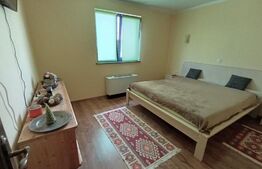 CASĂ + TEREN DE 1500 mp - DOTATĂ ȘI UTILATĂ