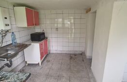 Casa in centrul Dejului renovabila cu 12 arii teren